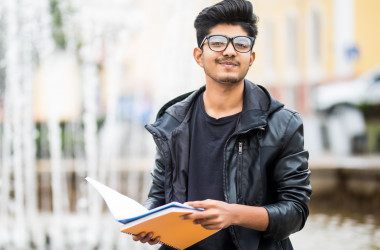 В Україні навчається 76 тисяч іноземних студентів