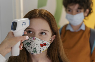 МОН і МОЗ розглядають варіанти роботи шкіл у карантин