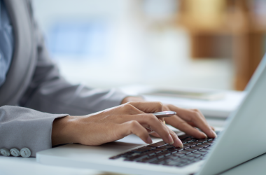 Розпочались тендери із закупки ноутбуків для вчителів