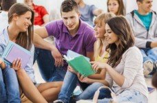 Виші почали переходити на дистанційне навчання