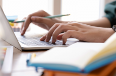 В Україні вивчать питання організації дистанційного навчання