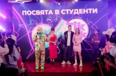 М. Поплавський вручив студентські квитки майбутнім тіктокерам