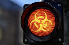 Нещеплених освітян відсторонять і позбавлять зарплати, – МОЗ