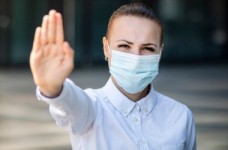 Вакцинація педагогів проти COVID-19 та допуск до роботи