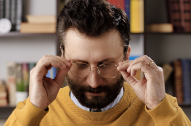 Відсторонених від роботи освітян позбавлять лікарняних