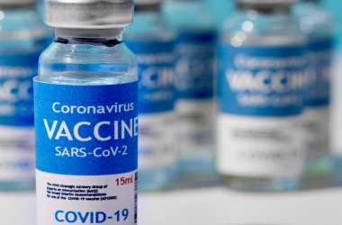 Коло працівників, які мають вакцинуватися, розширено