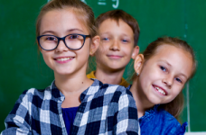 МОН анонсує повернення 11 тисяч шкіл до очного навчання