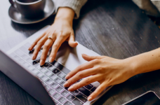 До шкіл доставлено 14 тисяч ноутбуків для вчителів