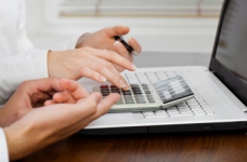 Фінансова автономія шкіл: збір коштів та якість освіти