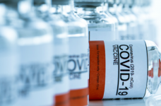 2,5% працівників шкіл не щепилися проти COVID-19