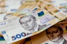 В уряді розглядають підвищення зарплат вчителів до 15 тисяч