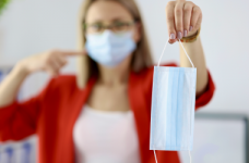 Ситуація з COVID-19 в Україні покращується