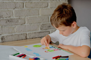 З дитячих малюнків про війну створять маніфест-колаж