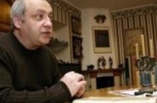 Табачник продовжує здійснювати антиукраїнську діяльність, - Гринів