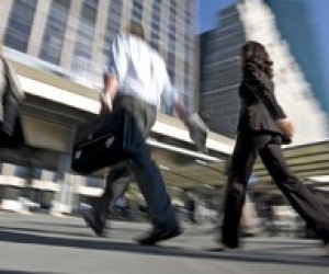 Кабмін зобов'яже вузи створити центри працевлаштування студентів