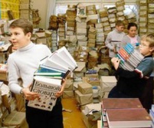 Школа-2010: три місяці без підручників