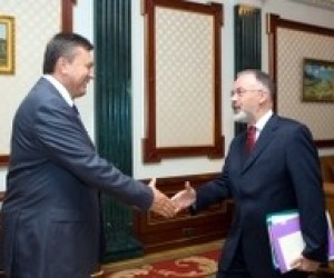 Табачник відзвітував перед Януковичем