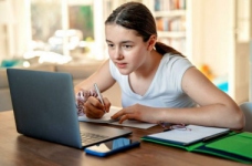 МАН запрошує учнів різного віку долучитись до онлайн-занять