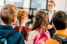 Більше половини українських дітей стали біженцями, – UNICEF