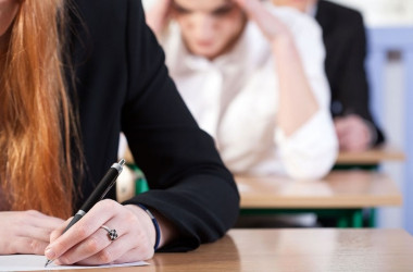 Верховна Рада звільнила від ДПА учнів 11 класу