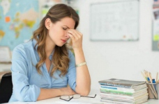 Омбудсмен закликав педагогів не писати заяви на відпустки