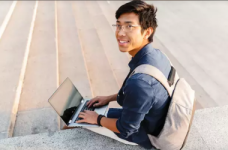 Понад 60 тисяч іноземних студентів виїхало з України за кордон