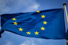 Євросоюз призупиняє участь рф у грантових програмах