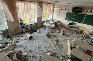 За 47 днів війни в Україні пошкоджено 928 закладів освіти