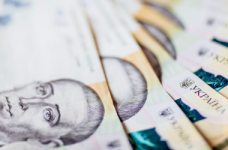 Освітяни з тимчасово окупованих територій отримають оплату