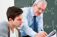 Завершення навчального року в університетах та коледжах