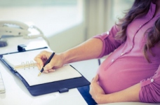 Отримання декретних виплат залишається правом працівниці