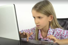 Для українських біженців створили сайт мовної підтримки