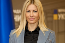 Учителі отримуватимуть заробітну плату, – Гришина