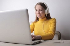 Освітян запрошують на онлайн-інтерв'ю з істориком