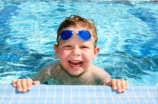 Влітку за кордоном відпочинуть 200 тисяч дітей