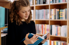 Зі шкільної літератури вилучать твори російських авторів