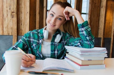 Українські випускники зможуть скласти мультитест у США