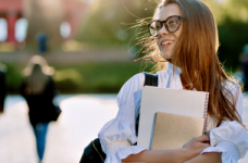 Університети можуть розпочати навчальний рік у серпні