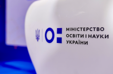 МОН не доручало складати списки випускників призовного віку