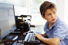 Залучення дітей до злочинів через інтернет: як протидіяти