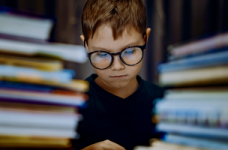 У небезпечних регіонах школи перейдуть на змішане навчання