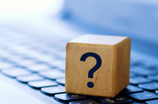 В Україні проводять опитування учасників ЗНО