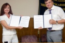 ДонДУУ підписав угоду про співробітництво з донецькою школою №20