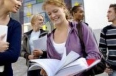 В бюджеті передбачать кошти на стажування студентів і викладачів за кордоном