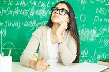 Першокурсників запрошують в Літню школу з математики