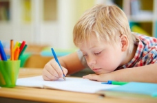 Діти з України у Європі мають відвідувати школи, – єврокомісар