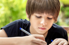 Більшість батьків і вчителів за онлайн навчання