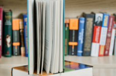 Замість російських авторів учні вивчатимуть світові шедеври