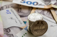 Місцеві бюджети забезпечені коштами для зарплат освітян