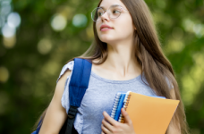 Більшість студентів і викладачів за онлайн навчання